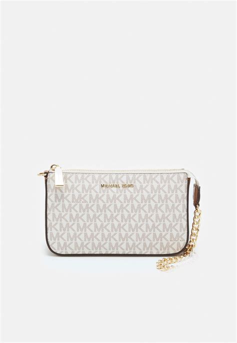 michael michael kors jet set medium chain pouchette|Michael Kors Jet Set Medium Chain Pouchette (Vanilla).